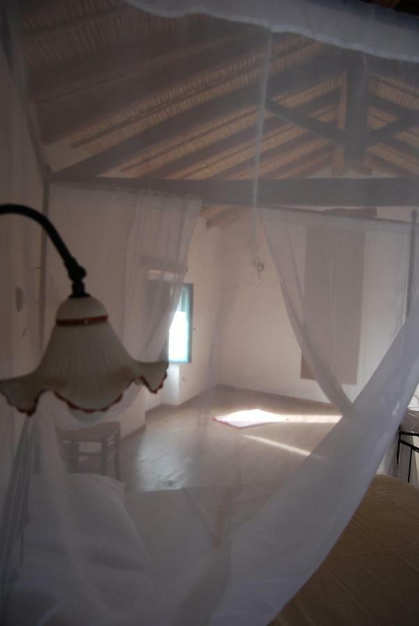 B&B Charme Sa Pardina Orroli Стая снимка