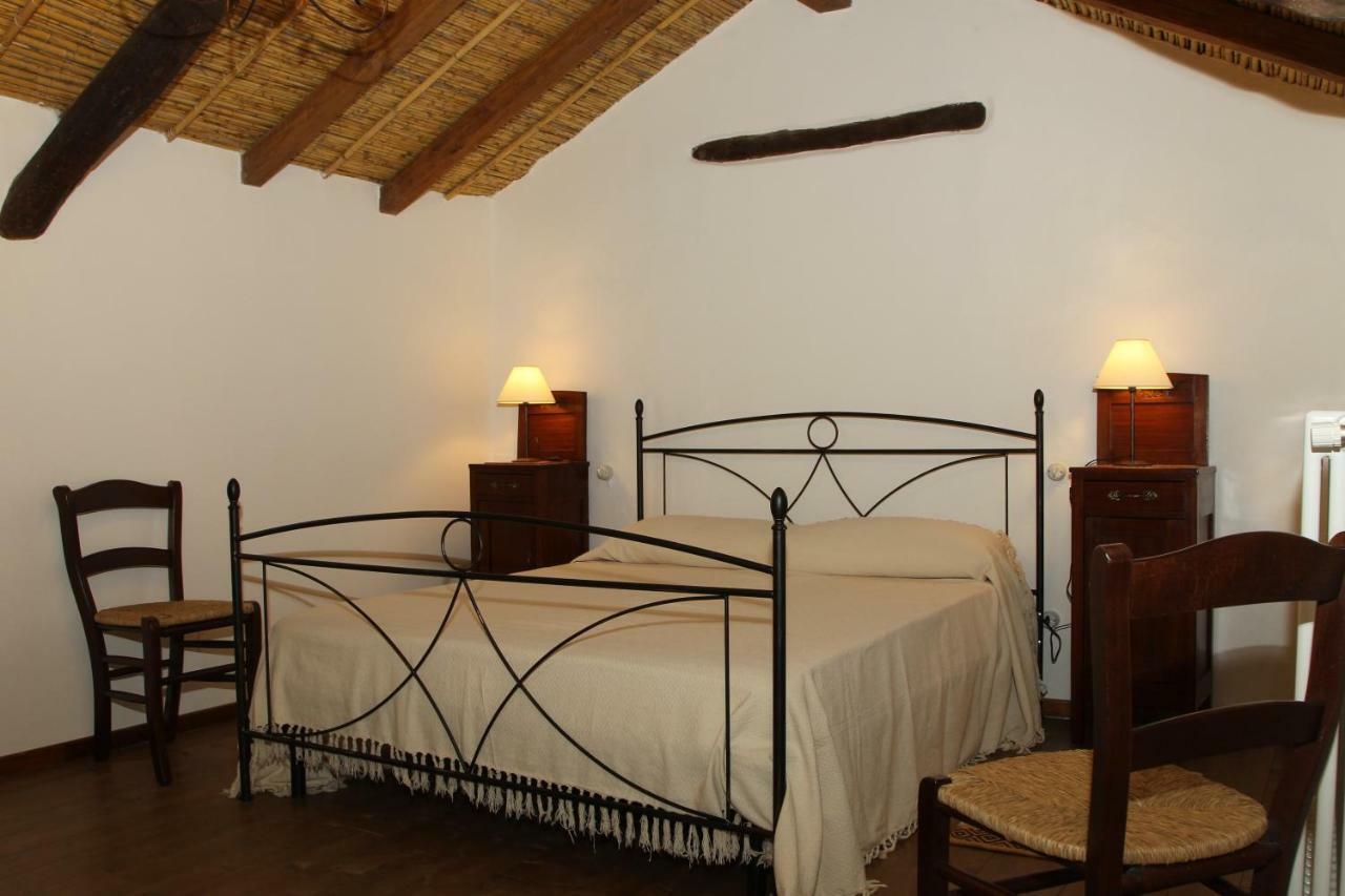 B&B Charme Sa Pardina Orroli Екстериор снимка